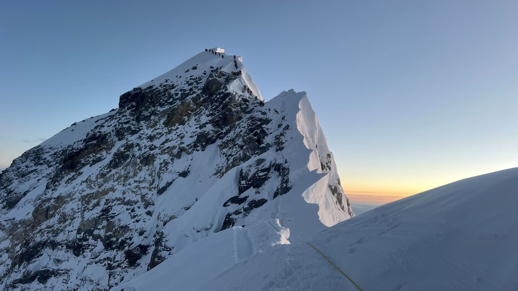 Un río ha conseguido elevar de 15 a 20 metros la montaña más alta del mundo, el Everest