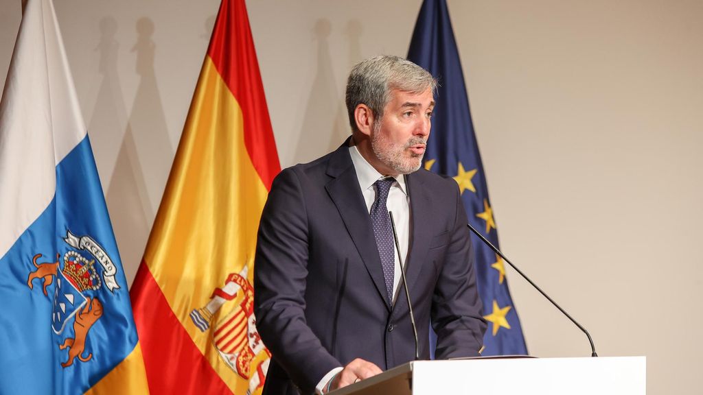 El presidente de Canarias reclama al Gobierno que asuma la tutela de los menores no acompañados