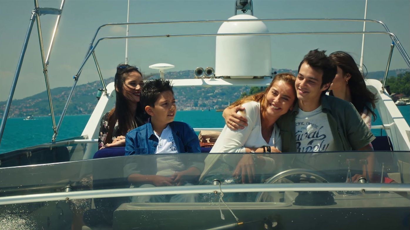 Ver Capítulo 331 x Temporada 4 completo online </p>
<p> Karagül: Tierra de secretos