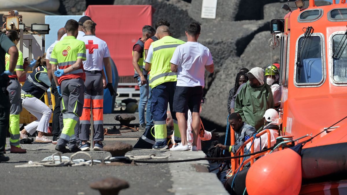 Llegada de inmigrantes a El Hierro, en Canarias