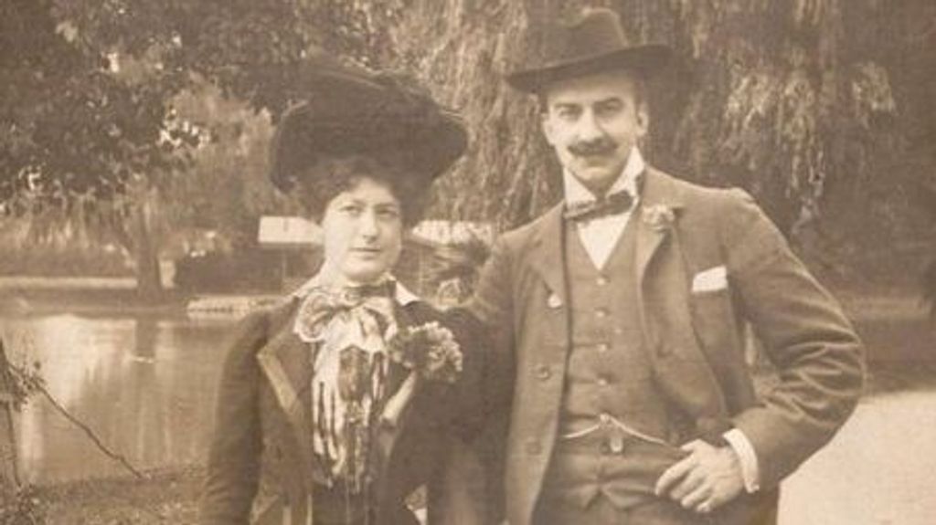 María Mestayer junto a su marido, Ramón Echagüe