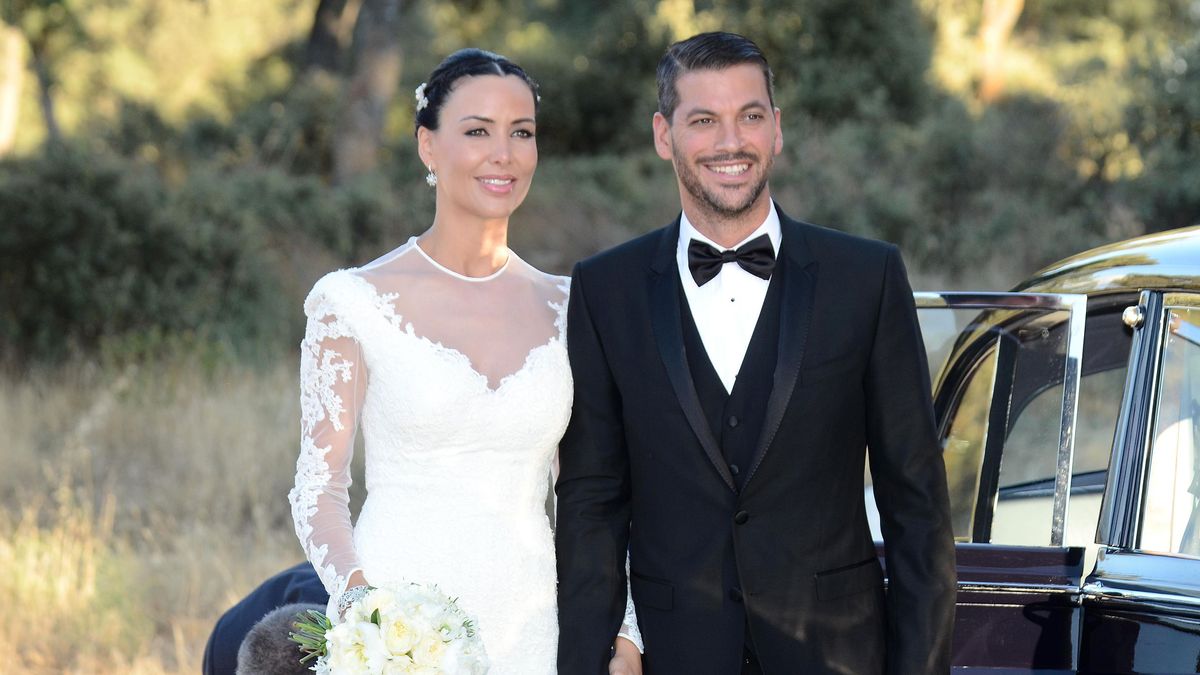 Vania Millán y René Ramos el día de su boda