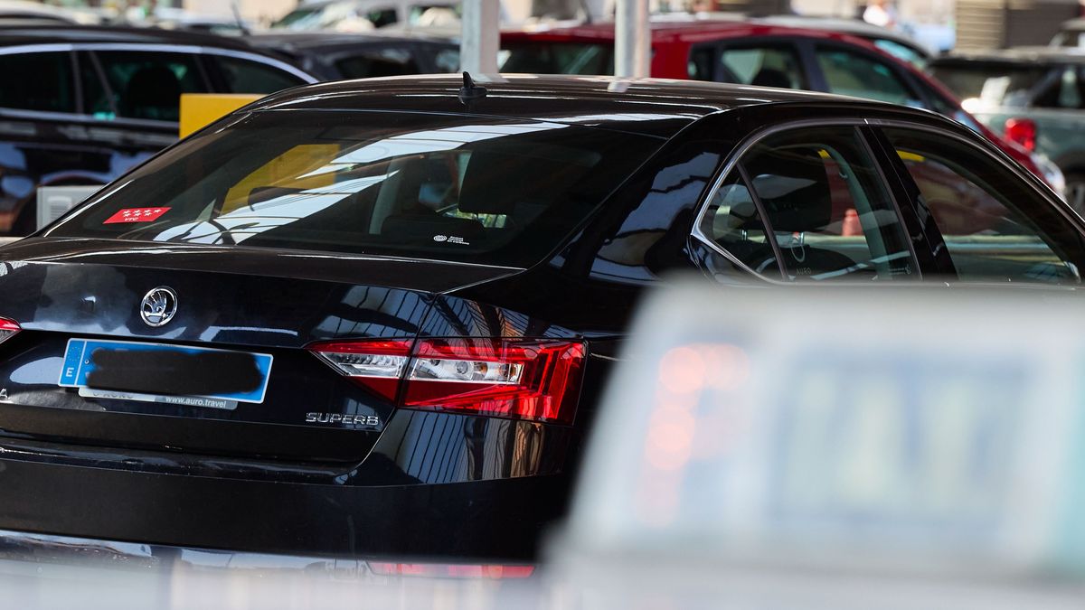 Detenido un hombre en silla de ruedas por agredir y tratar de atropellar a dos agentes de movilidad en Atocha