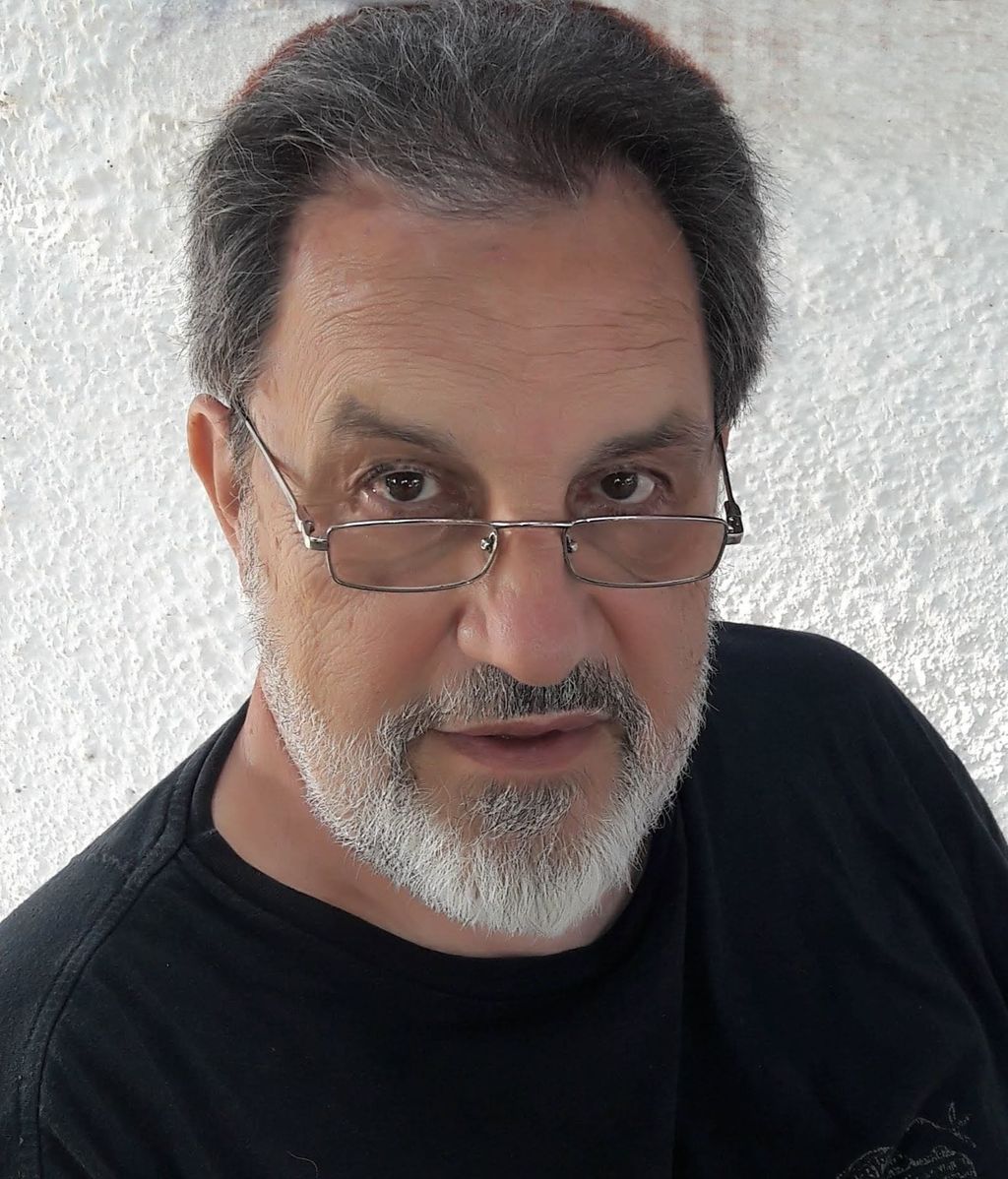 Rafael Clemente, autor de 'Más allá de la Tierra'