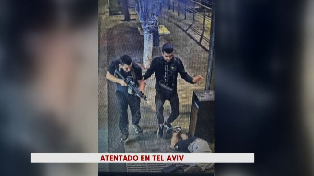 Un atentado terrorista deja siete muertos en una estación de tranvía de Tel Aviv