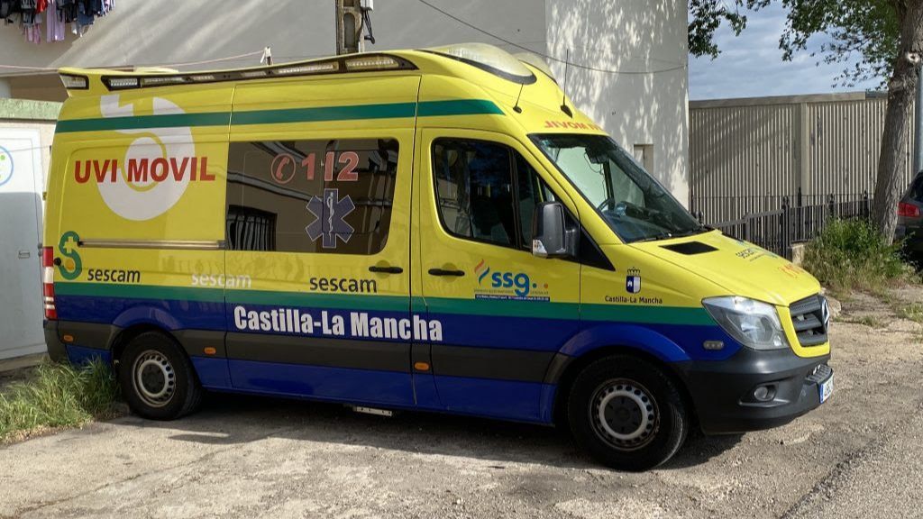 Una ambulancia del servicio de Emergencias 112 de Castilla-La Mancha