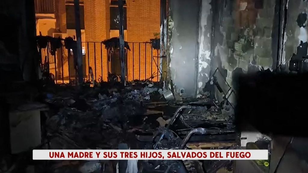 Salva a sus hermanos en el incendio en su casa en Mairena de Aljarafe