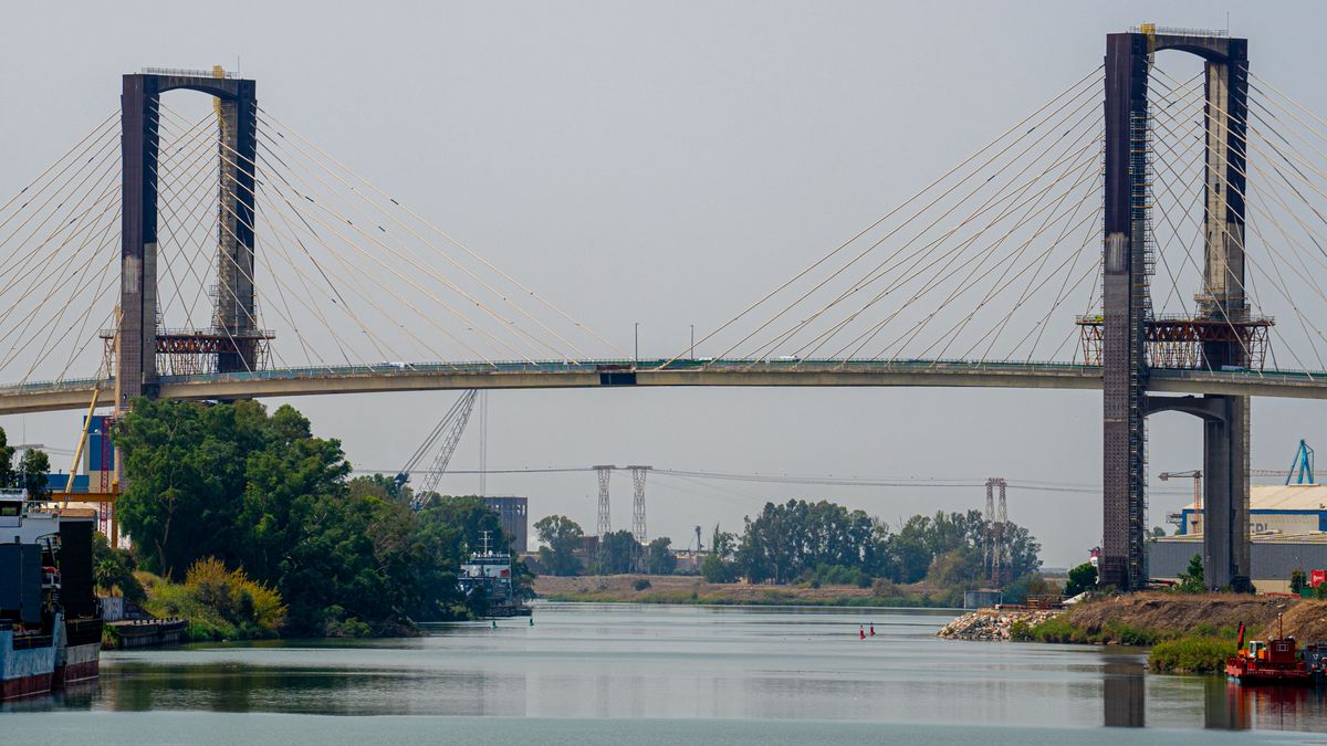 Puente del Centenario de Sevilla en obras