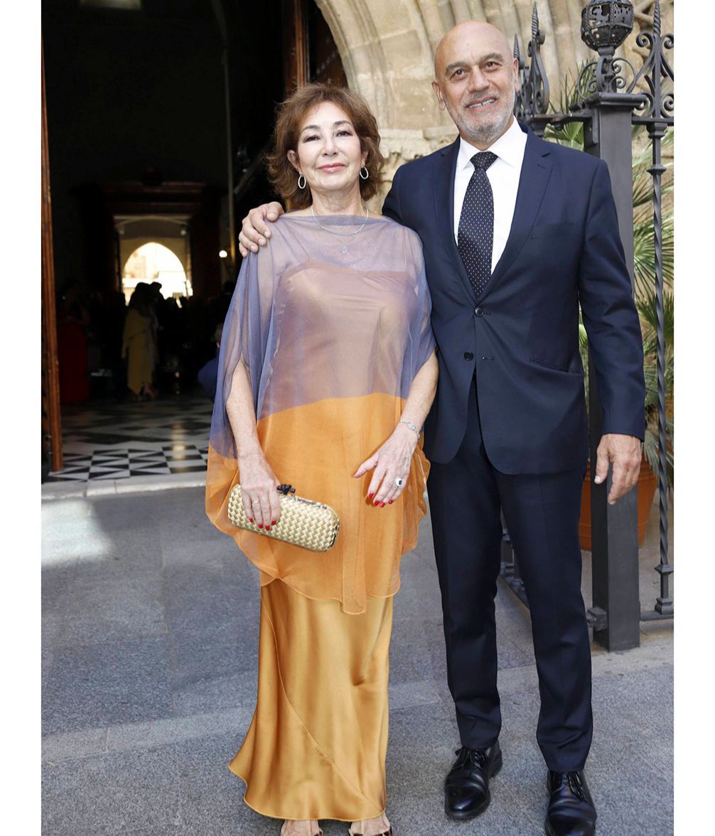 arriving to Constanza Villa-Mir and Daniel's wedding in Seville. October 5 2024