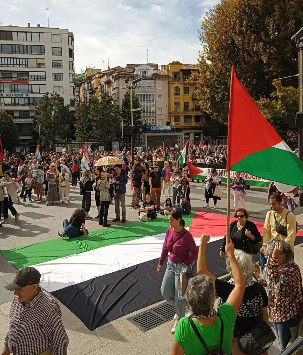 Centenares de personas se manifiestan en Santander en solidaridad con el pueblo palestino