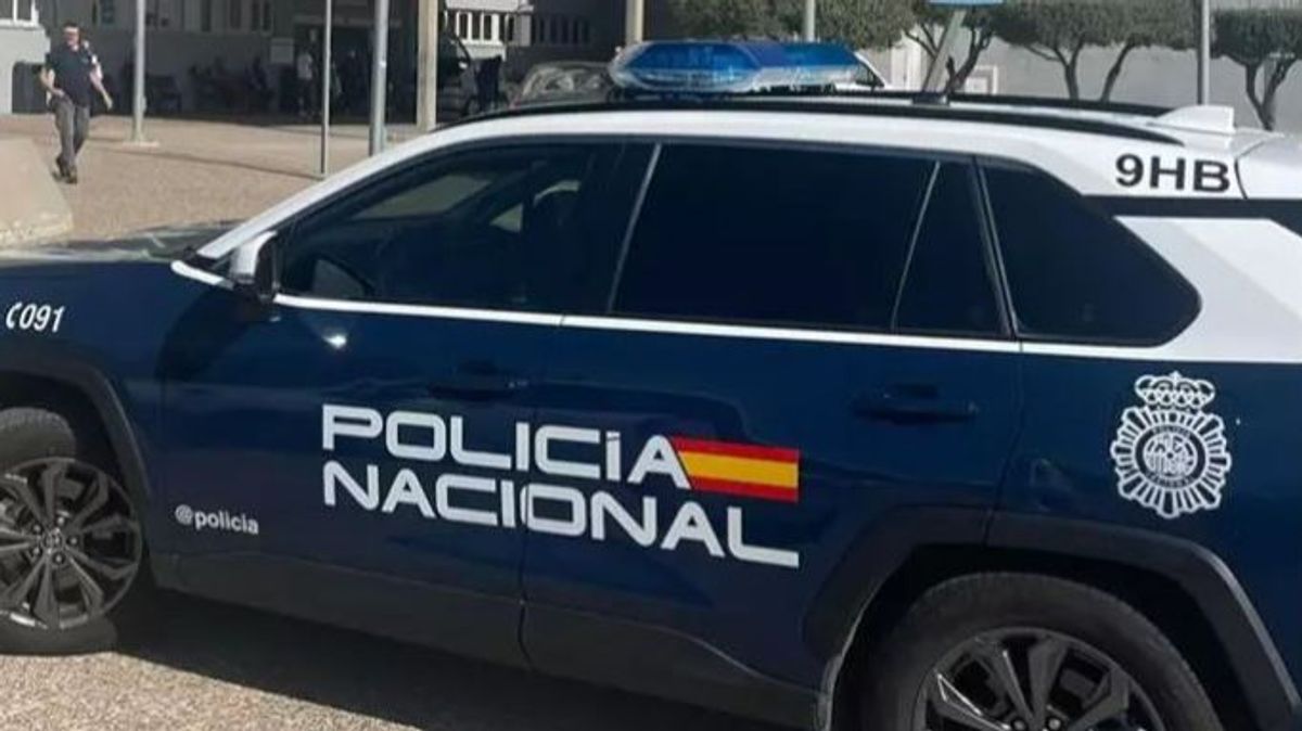 Dos detenidos por apuñalar a un hombre de 70 años tras robarle 500 euros en Málaga