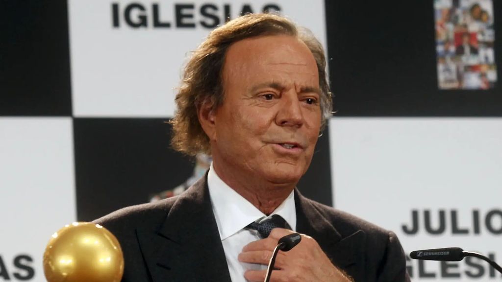 Julio Iglesias se retira de los escenarios: "Sus problemas de movilidad van en aumento" Socialité 2024 Top Vídeos 327