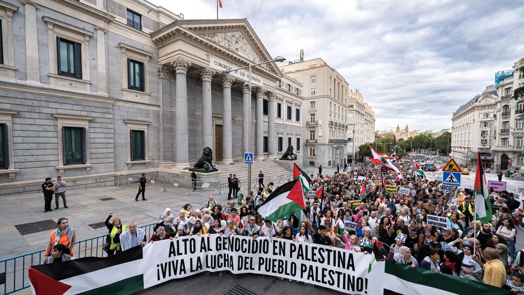 Multitudinaria manifestación pro palestina en Madrid