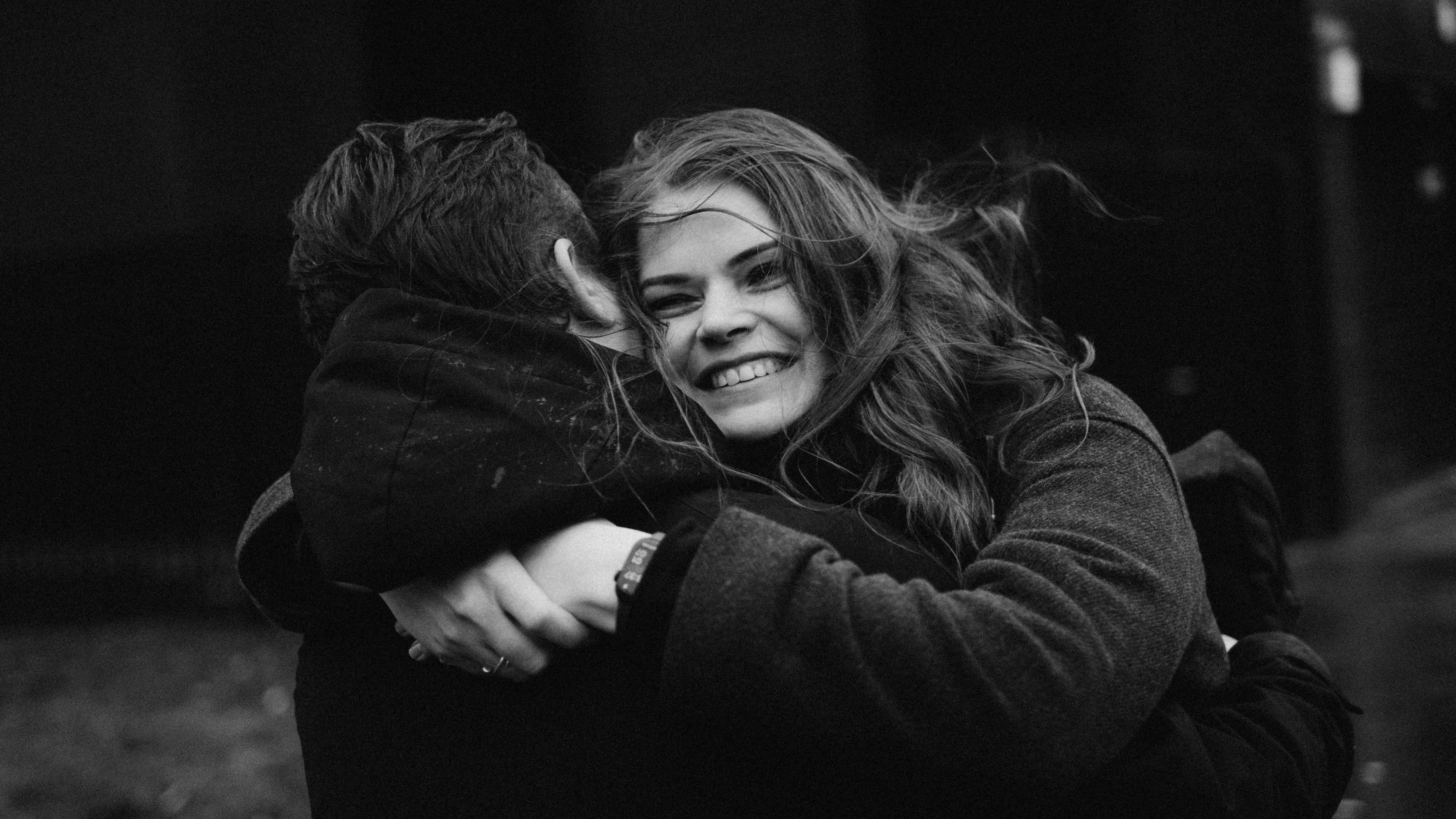 Al principio de una relación mostramos nuestra mejor cara. FUENTE: Pexels