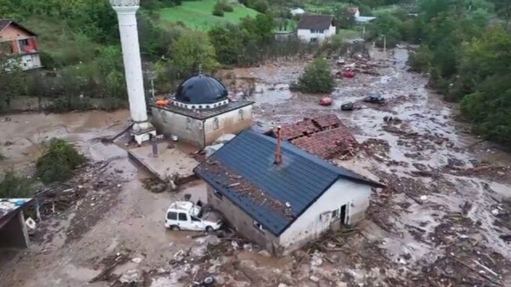 Las imágenes de la destrucción en Bosnia tras las inundaciones más mortíferas de los últimos años