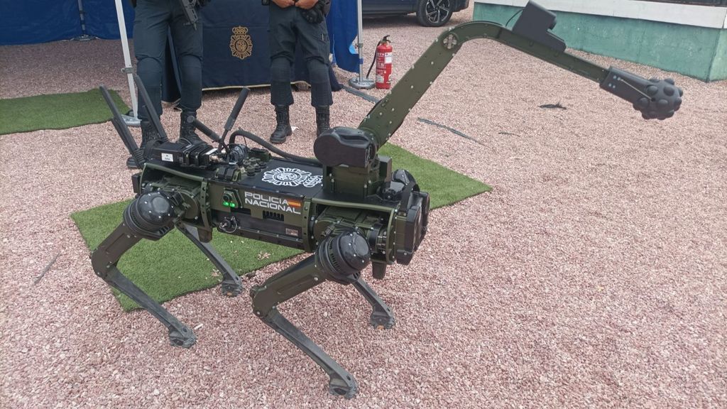 Sira, el perro robot de la Policía Nacional