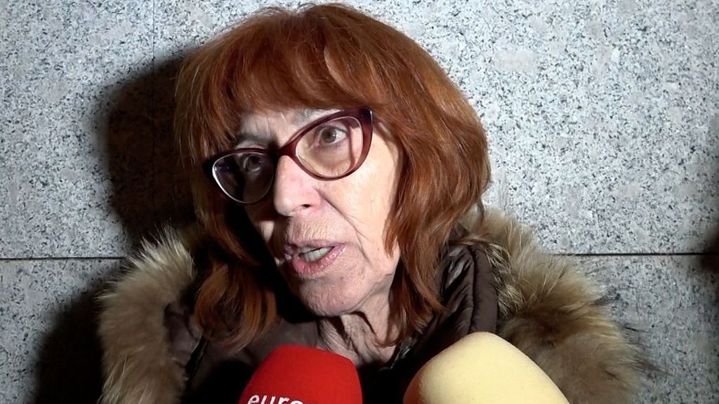 Petra atendió a la prensa en el tanatorio de su hermano