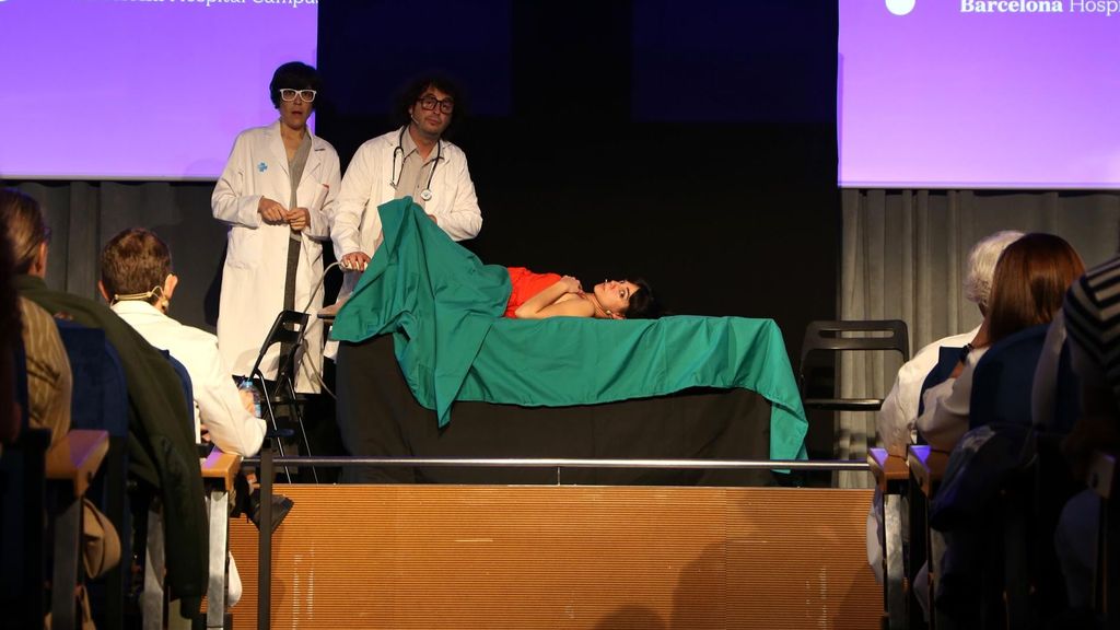 Una obra de teatro para formar a sanitarios: así es la actividad sobre violencia obstétrica en Cataluña