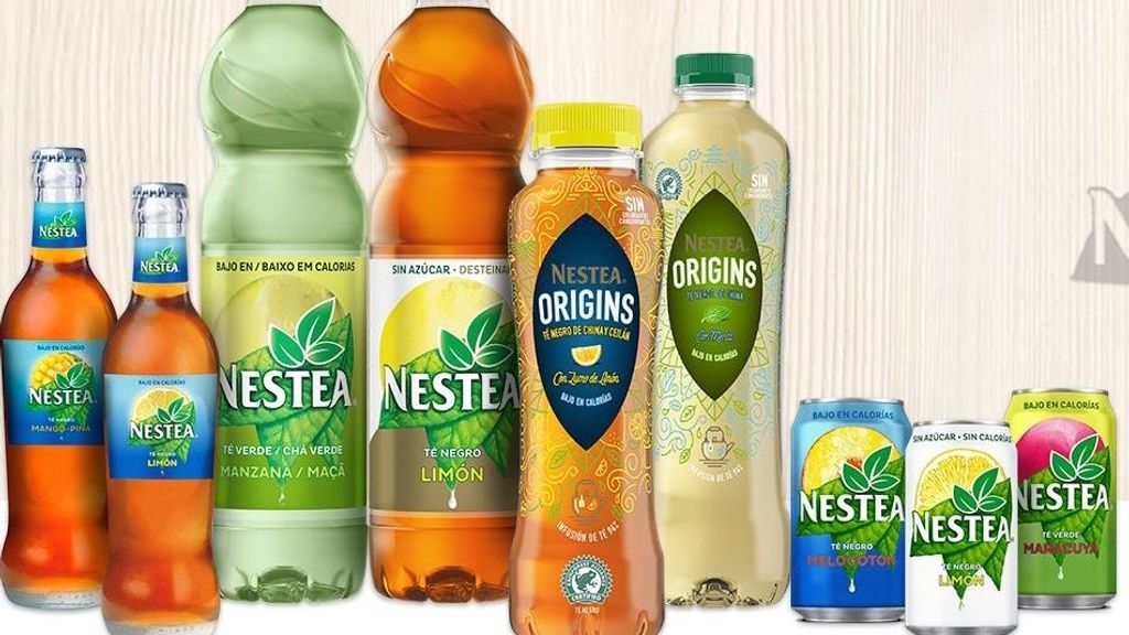 Diferentes variedades de la bebida a base de té con sabores Nestea