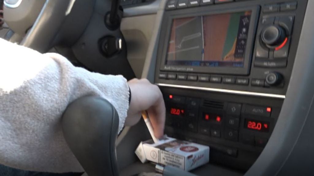 Los niños pequeños, los grandes perjudicados del consumo de tabaco en el coche