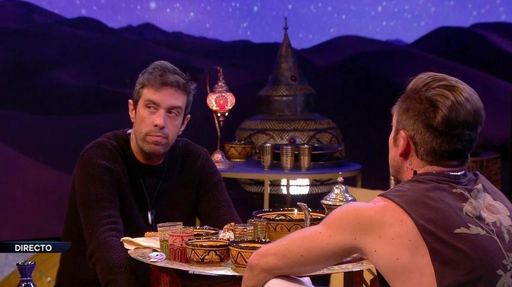 Javier y Juan se mojan durante 'La última cena' para uno de ellos: "¿a quién expulsarías ahora mismo de la casa?"