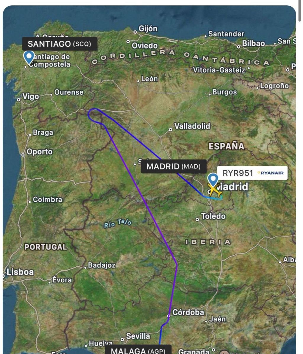 El vuelo de Ryanair Madrid-Santiago acabó aterrizando en Málaga