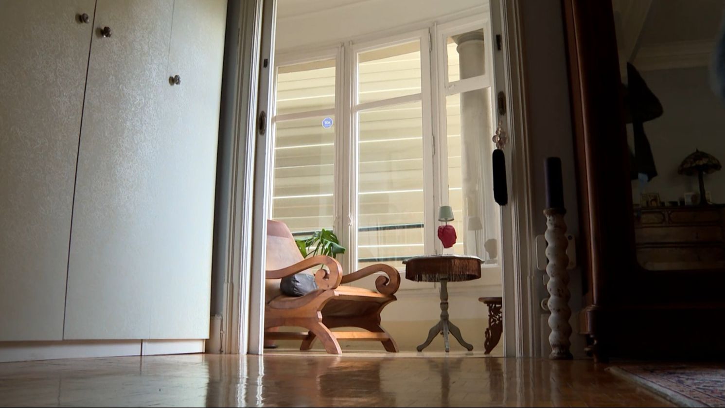 La obra que indigna a vecinos de Barcelona, con vistas a tubos y vallas