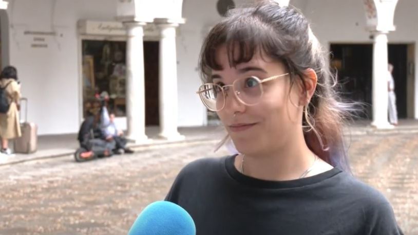 Claudia, una joven andaluza que visibiliza los problemas de salud mental: "Lloraba todas las noches, no era normal"