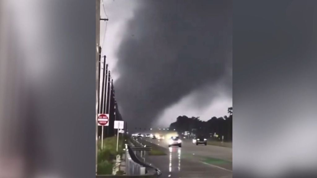 El huracán Milton ha llegado acompañado de decenas de tornados