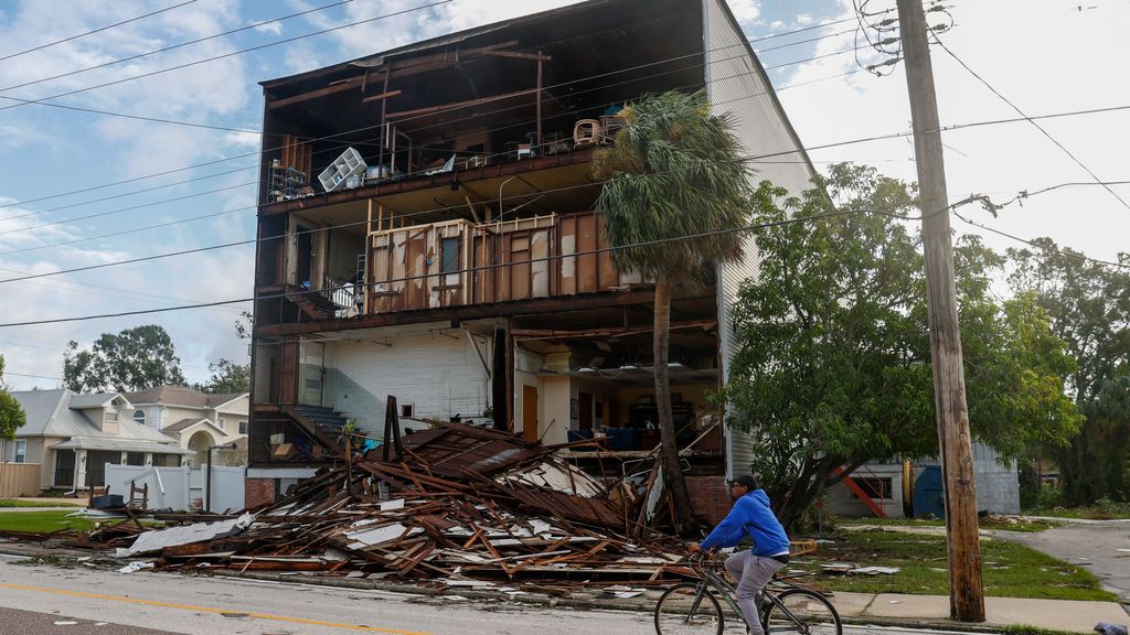 Los tornados han afectado especialmente al condado de St. Lucie donde se han registrado cuatro víctimas mortales