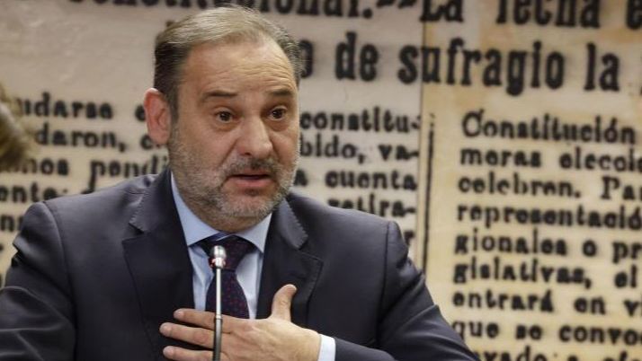 Un "testaferro" pagó más de 82.000 euros por un piso que usó una pareja de Ábalos, según la UCO