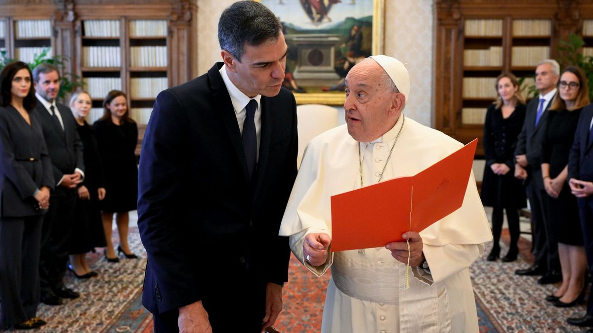 El papa se reunió 35 minutos con Pedro Sánchez en el Vaticano