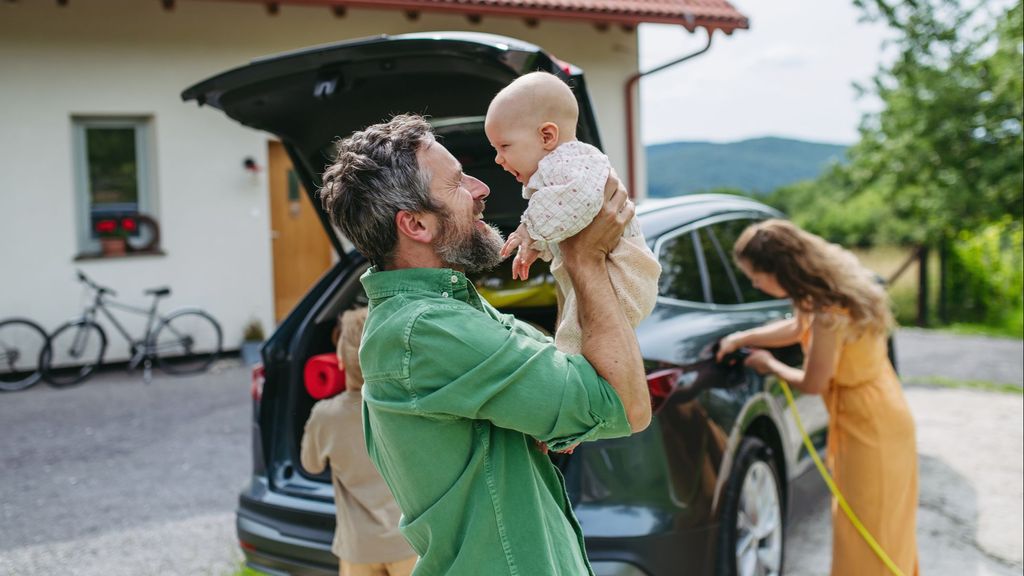 Lo que dice de nosotros el número de coches que hay en España en relación a los hijos