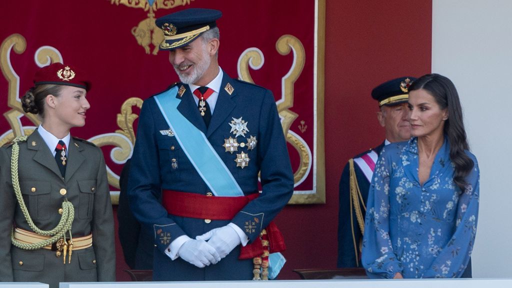 Los reyes Felipe y Letizia y la princesa Leonor el 12 de octubre de 2023.