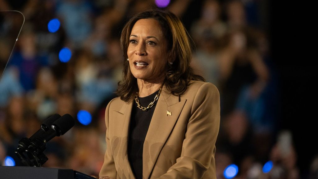 Kamala Harris en un mitin en Arizona