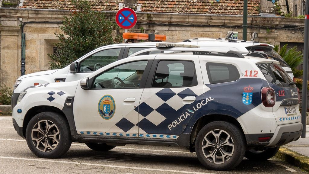 Un vehículo de la Policía Local de Pontevedra.