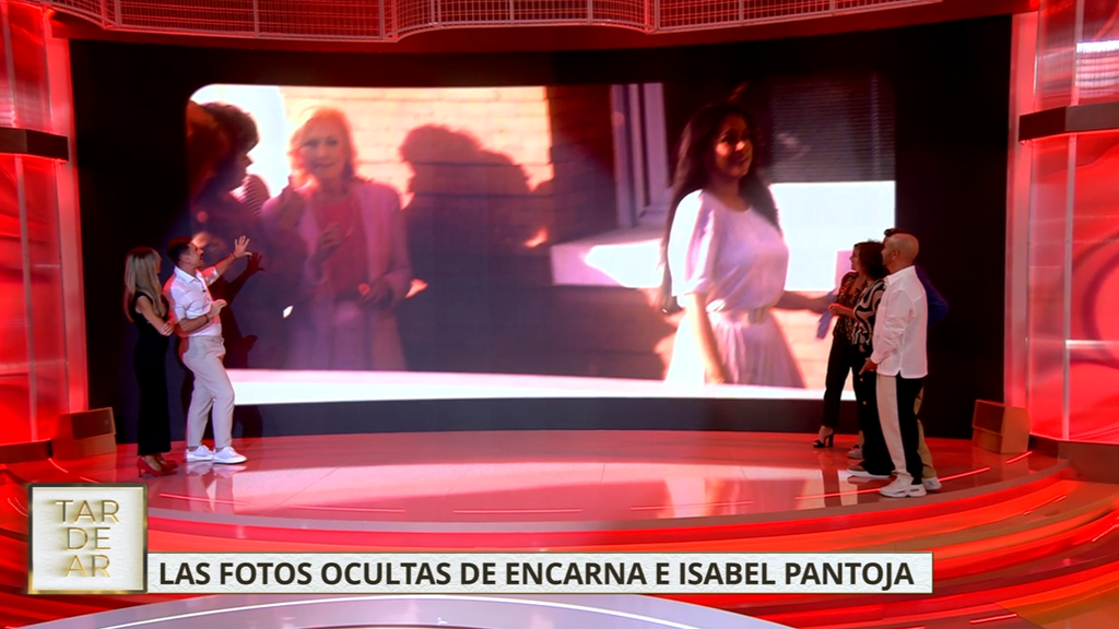 Ana Rosa y el resto de colaboradores reaccionan a las fotos ocultas de Isabel Pantoja y Encarna: "Esto es historia de España"