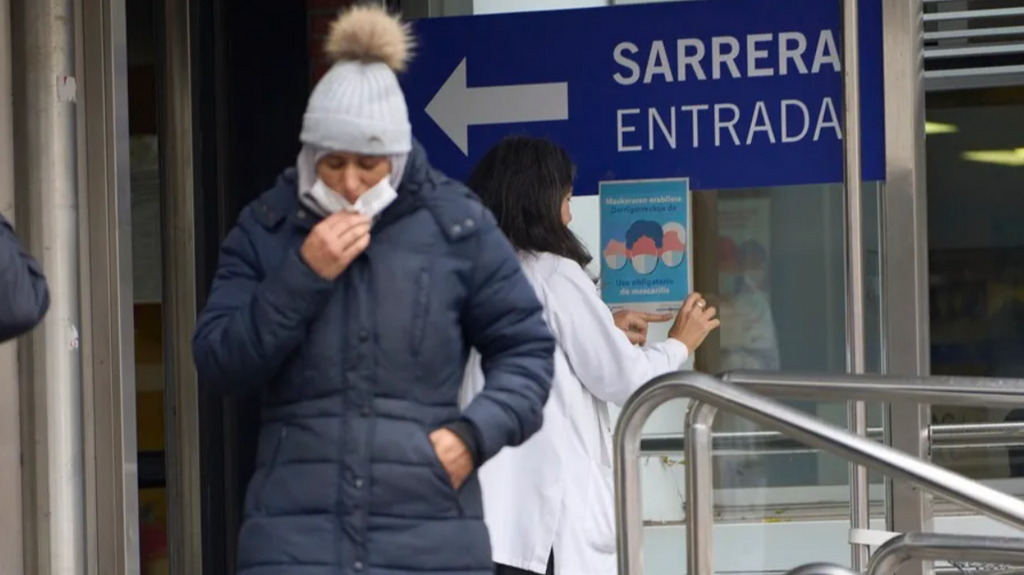 Los cuatro escenarios que propone Sanidad para protegernos del covid y la gripe, en vídeo