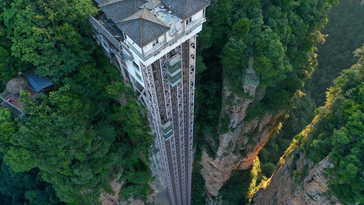 'Bailong', el ascensor más alto del mundo