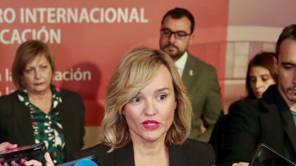 El Gobierno defiende una política migratoria "antagónica" al modelo Meloni