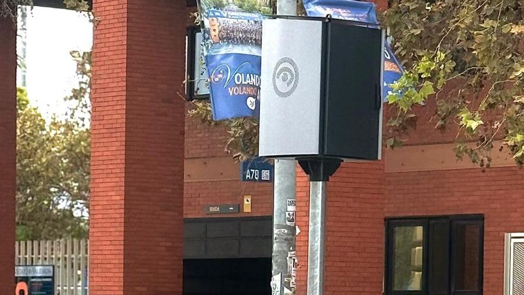 Una de las seis cabinas instalada en la Avenida de Tarongers