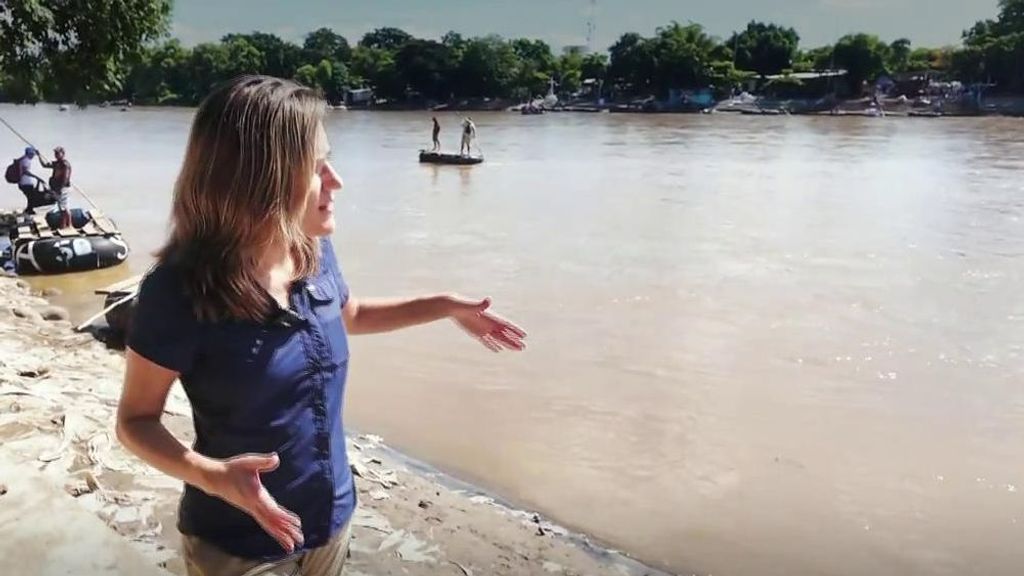 Cruzar el río Suchiate, el penúltimo obstáculo en la ruta hacia los Estados Unidos