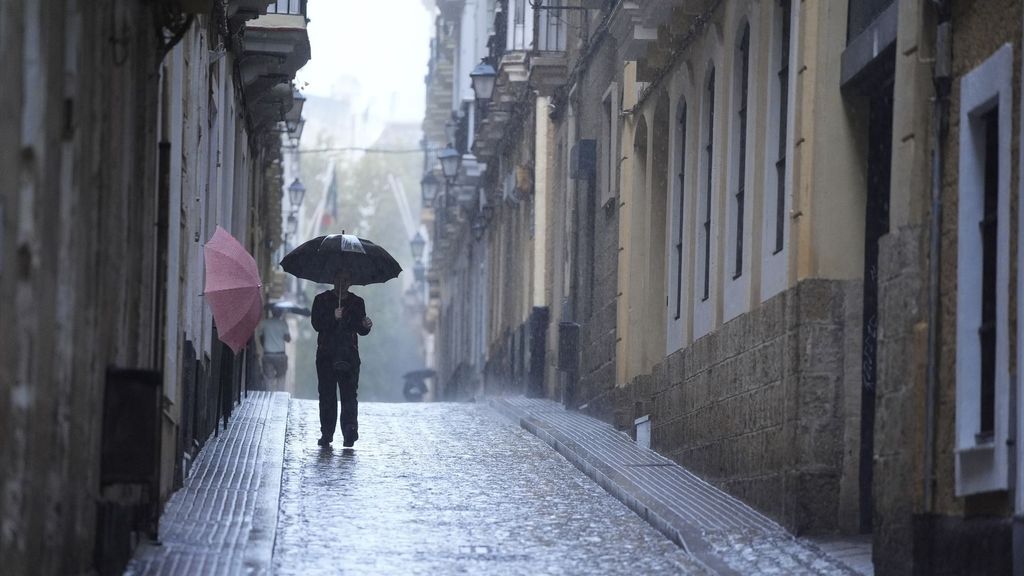 Chubascos y cielos nubosos este miércoles en varias zonas de España