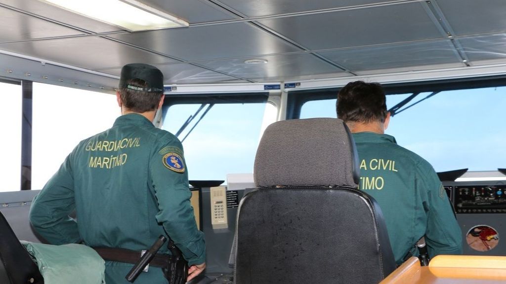 La Guardia Civil interceptó un barco de recreo cuando trataba de acercarse a una narcolancha en Chipiona