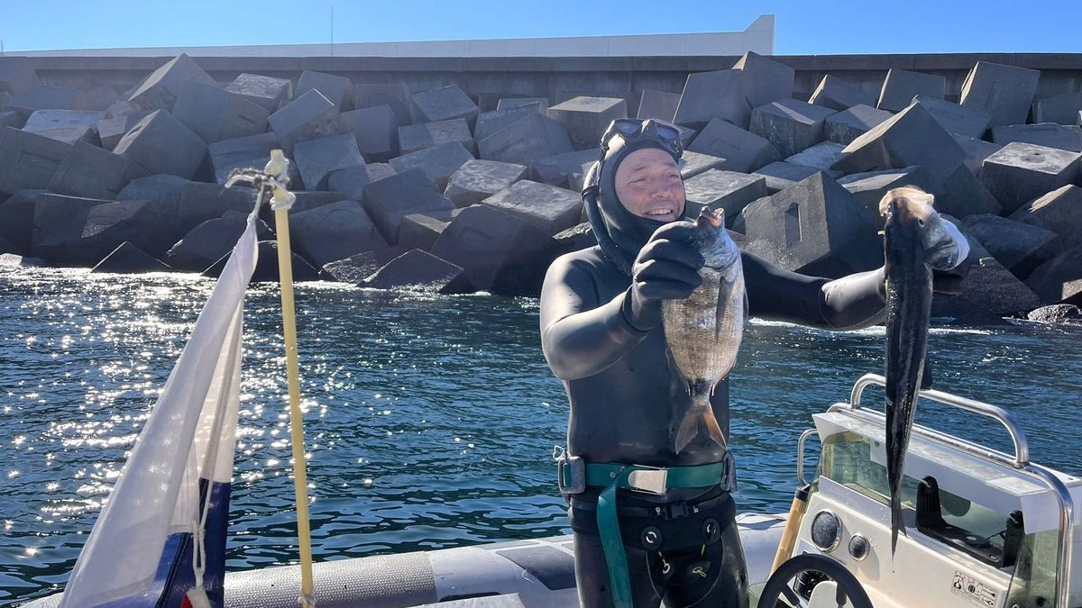 Una lubina y una mojarra capturas en la ría