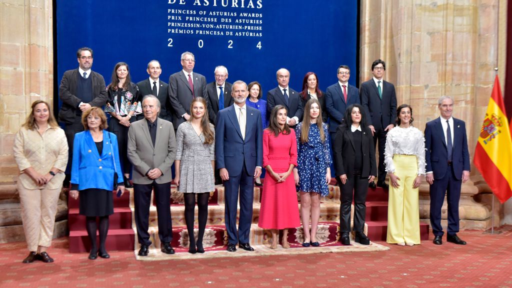 La foto de familia de la recepción en los Premios Princesa de Asturias 2024