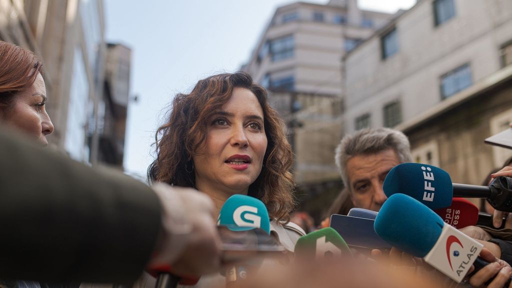 La presidenta de la Comunidad de Madrid, Isabel Díaz Ayuso, en O Porriño.