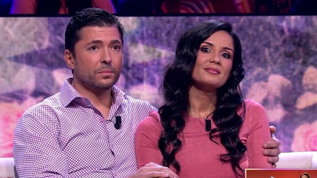 Ángel Cristo y Ana Illas responden a las críticas de su boda: "Lo del vestido de Shein lo filtré para pillar a la topa" ¡De viernes! Top Vídeos 243