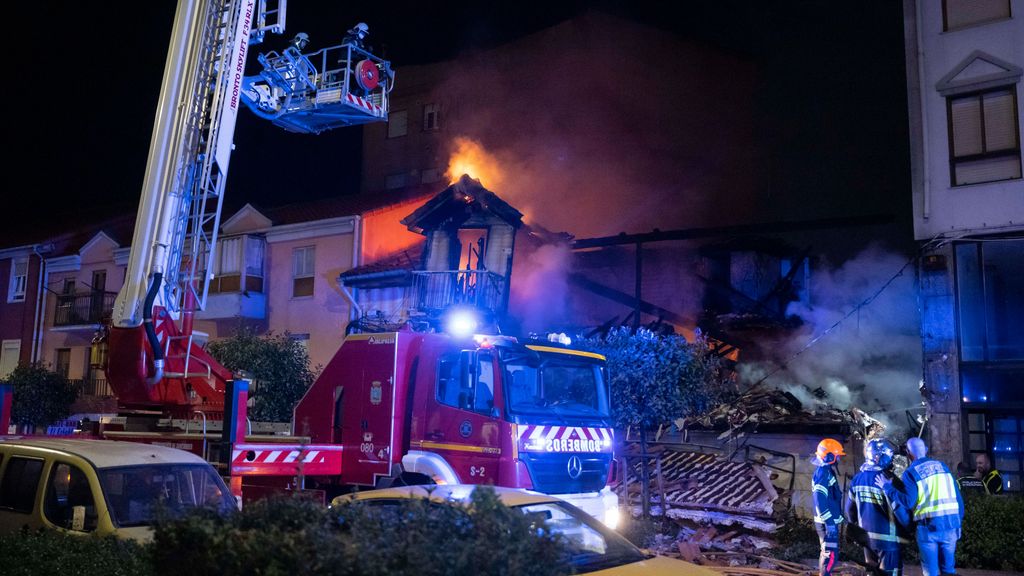 Una explosión derrumba un edificio de Santander: tres fallecidos