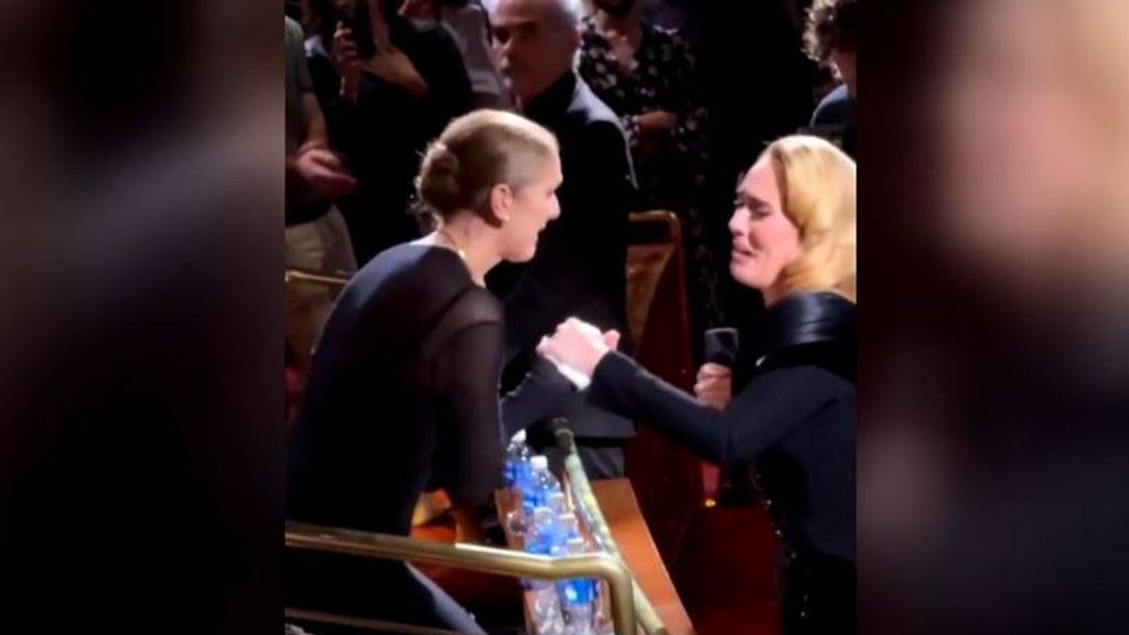 El emotivo encuentro entre Adele y Céline Dion en pleno concierto